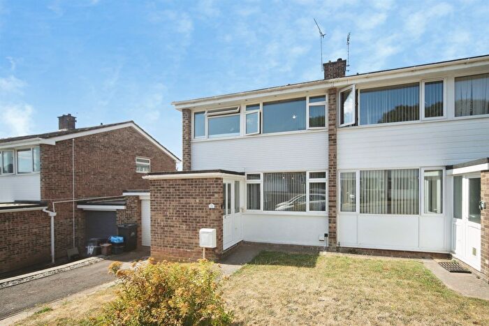 3 Bedroom Semi-Detached House For Sale In Laburnum Road, Wellington, TA21