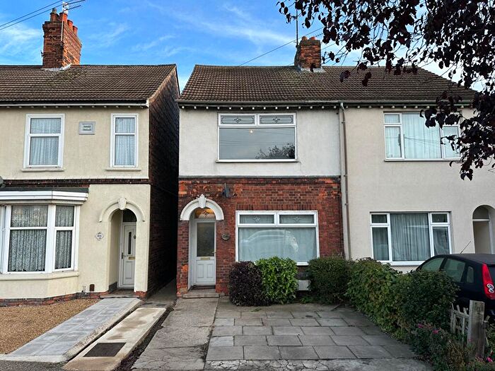 3 Bedroom Terraced House For Sale In Lincoln Road, Peterborough, PE1