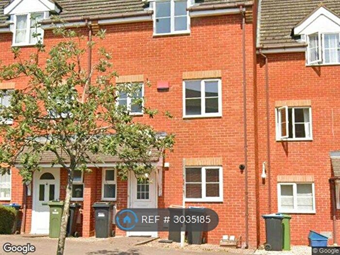 5 Bedroom Terraced House To Rent In Portishead Drive, Milton Keynes, MK4