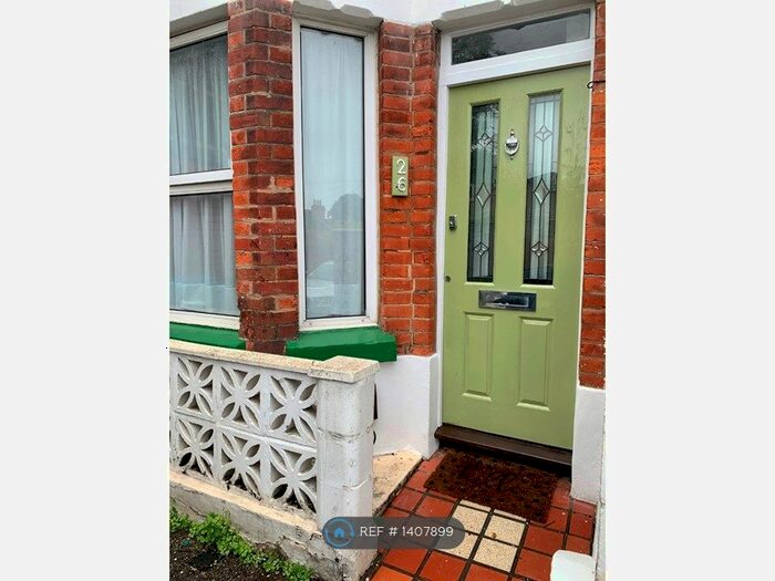 2 Bedroom Semi-Detached House To Rent In Queens Road, Southampton, SO15