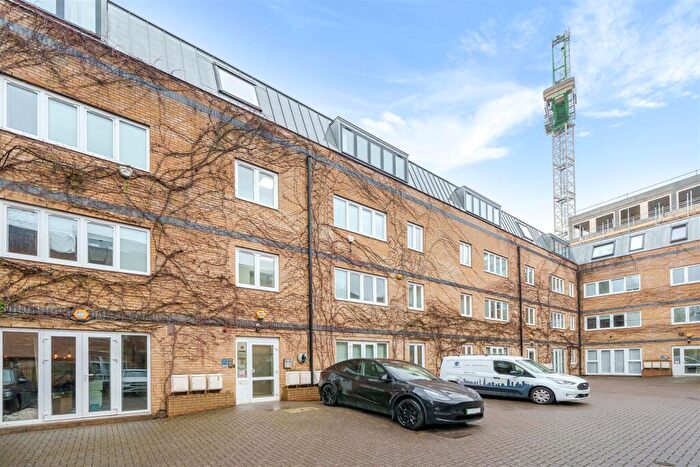 1 Bedroom Apartment To Rent In Maygrove Road, London, NW6