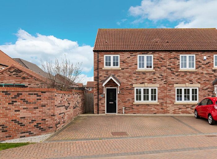 3 Bedroom Semi Detached House For Sale In Naylor Croft, Howden, Goole, Yorkshire, DN14