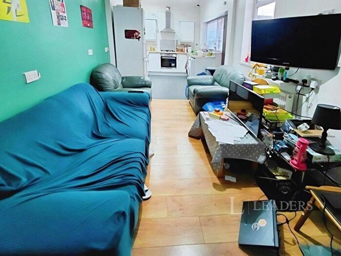 6 Bedroom Terraced House To Rent In Standish Road, Manchester, M14