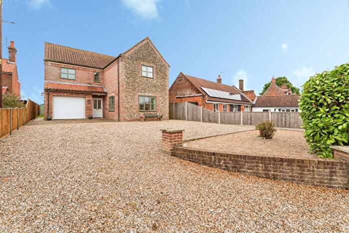 4 Bedroom Detached House For Sale In The Street, Hindolveston, Dereham, NR20