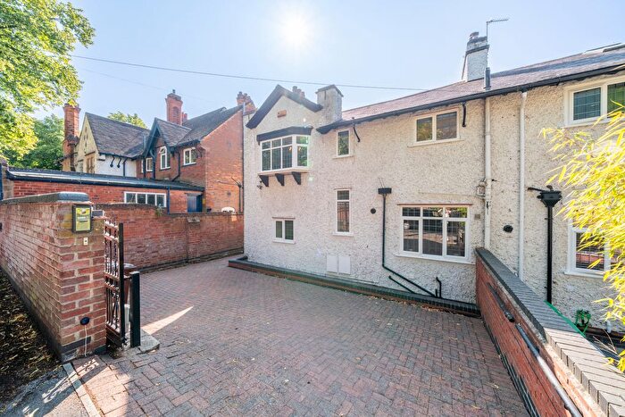 3 Bedroom Semi-Detached House For Sale In Arlington Drive, Mapperley Park, NG3