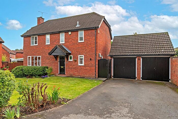 4 Bedroom Property To Rent In Belsize Close, Sandridge, St.Albans, AL4