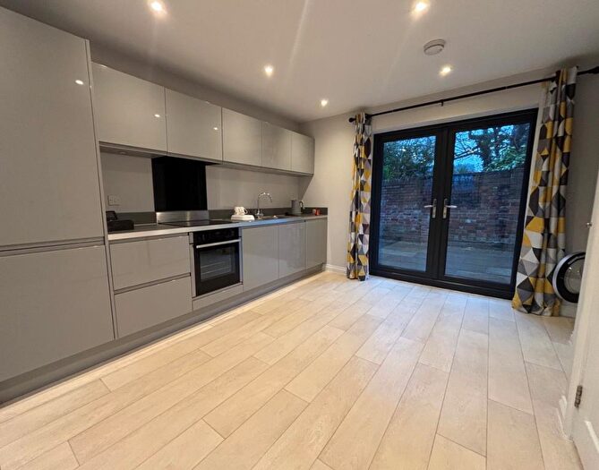 2 Bedroom End Of Terrace House To Rent In Pell Street, Reading, RG1