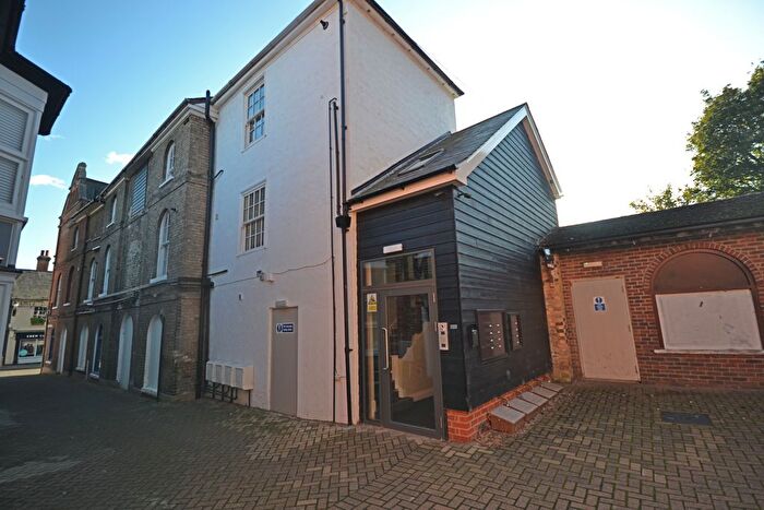 2 Bedroom Flat To Rent In The Counting House, Lime Tree Court, Saffron Walden, CB10