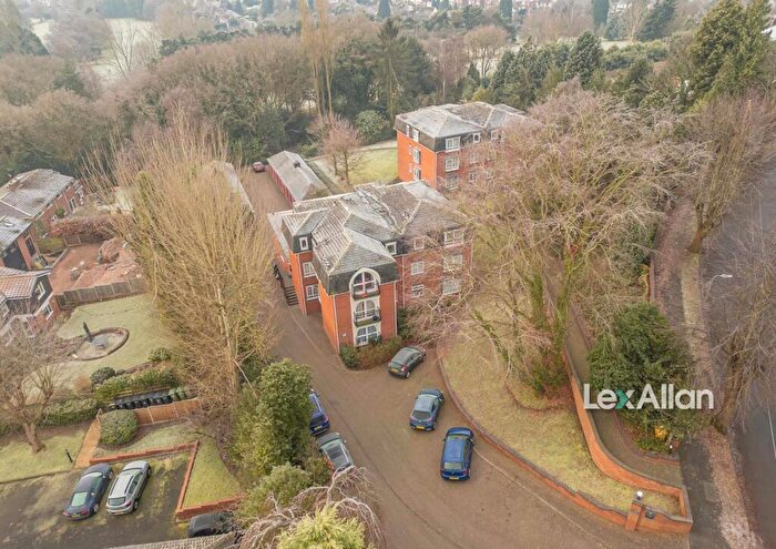 2 Bedroom Apartment For Sale In Oldnall Road, Kidderminster, DY10
