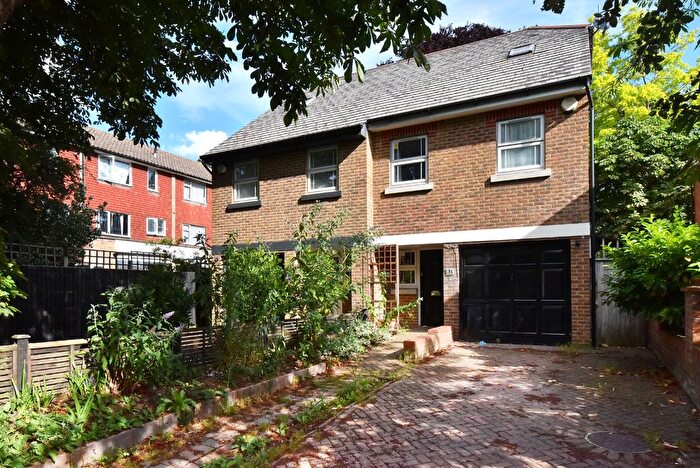 3 Bedroom End Of Terrace House To Rent In Spencer Road, Bromley, BR1
