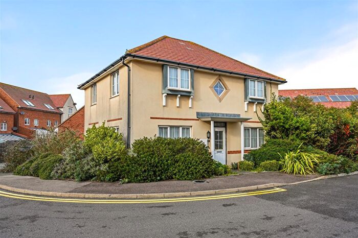 4 Bedroom Detached House For Sale In Northcliffe, Bexhill-On-Sea, TN40