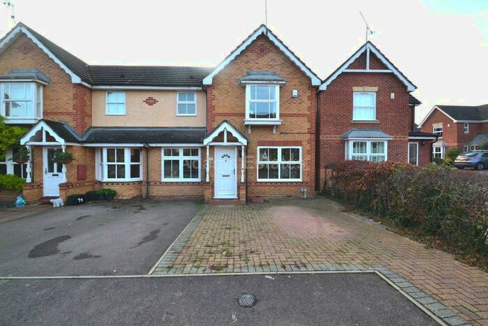 3 Bedroom Semi-Detached House To Rent In Jay Close, Reading RG6
