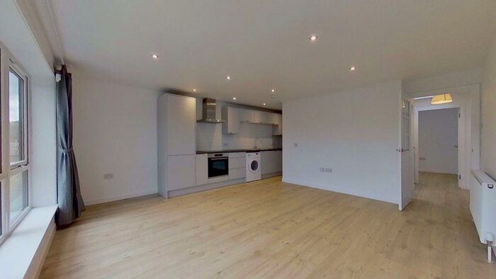 2 Bedroom Flat To Rent In Comiston Drive, Edinburgh, EH10