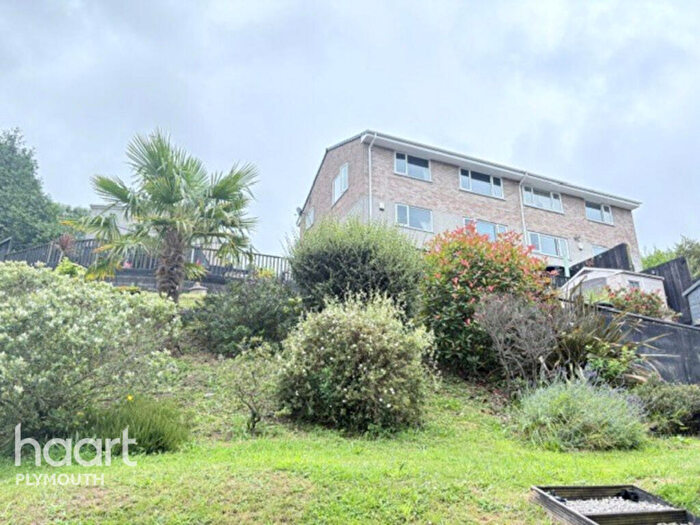 4 Bedroom Semi-Detached House For Sale In York Road, Plymouth, PL5