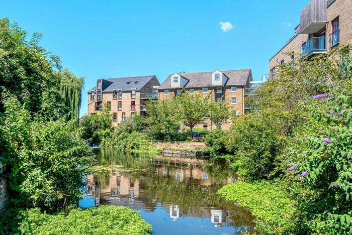 3 Bedroom Flat To Rent In Kings Mill Way, Denham, Uxbridge, UB9