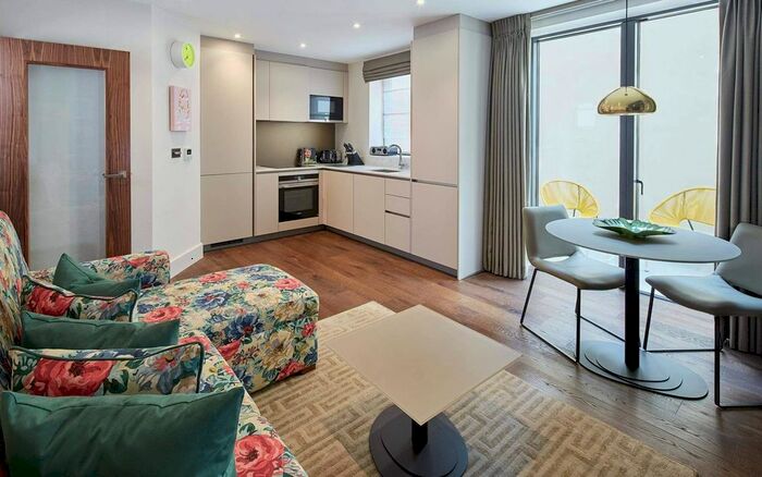 1 Bedroom Flat To Rent In Cheval Place, Knightsbridge, London, SW7