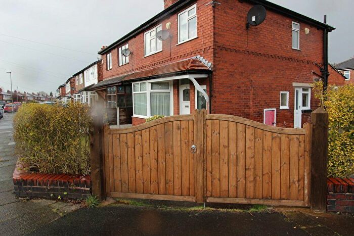 3 Bedroom Semi-Detached House To Rent In Egerton Road South Chorlton Manchester, M21