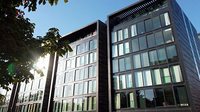 1 Bedroom Flat To Rent In Simpson Loan, Edinburgh, EH3