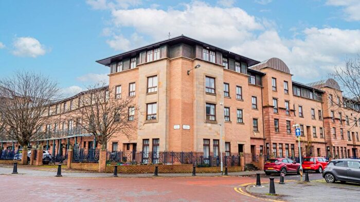 2 Bedroom Flat For Sale In Errol Gardens, Flat /, New Gorbals, Glasgow, G5