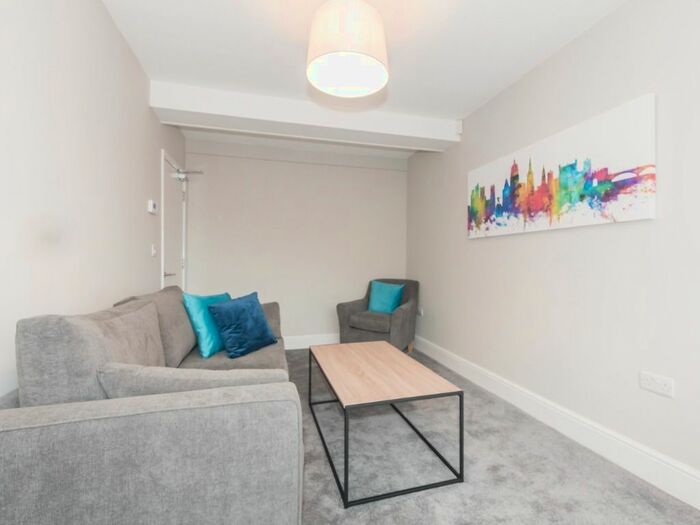 3 Bedroom Terraced House To Rent In City Road, Beeston, Nottingham, NG9