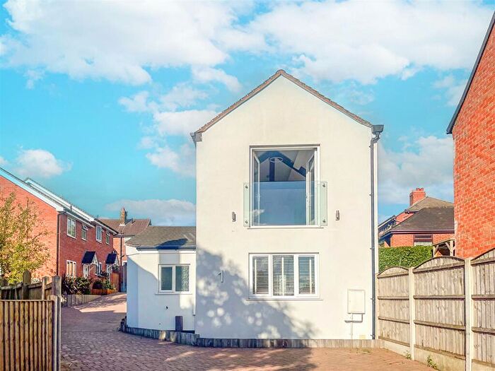 3 Bedroom House To Rent In Willfield Court, Brown Edge, Stoke-On-Trent, ST6