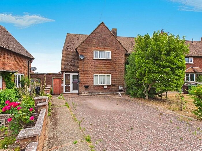 3 Bedroom End Of Terrace House For Sale In Abbots Walk, Wye, Ashford, TN25
