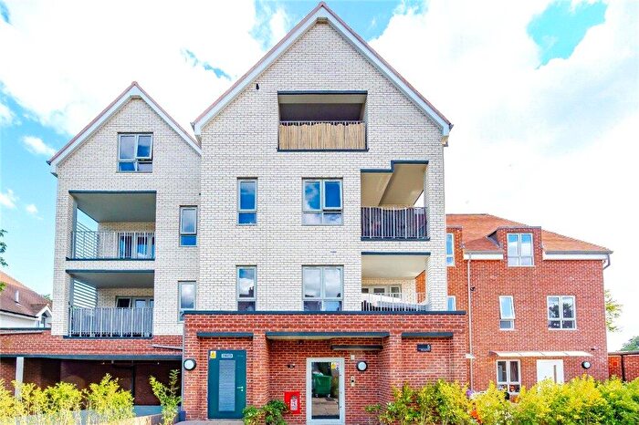 2 Bedroom Flat For Sale In Russell Hill, Purley, CR8