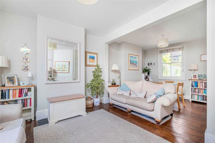 3 Bedroom House To Rent In Lewin Road, London, SW14