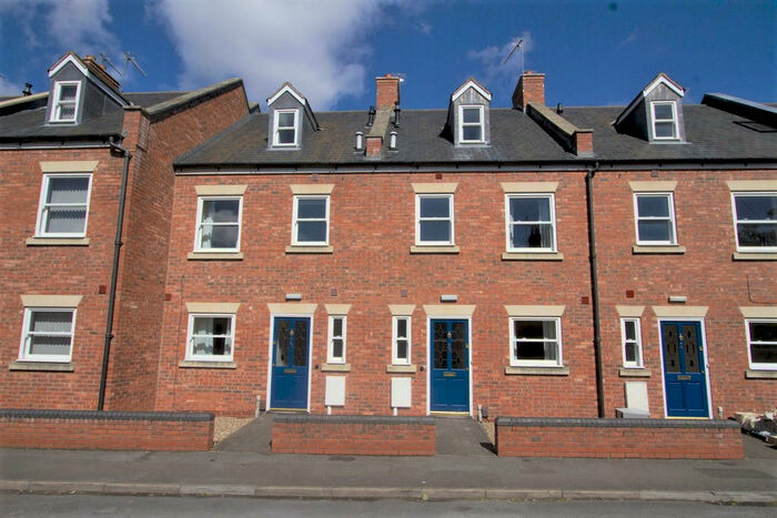 1 Bedroom Terraced House To Rent In Gordon Street, Leamington Spa, Warwickshire, CV31