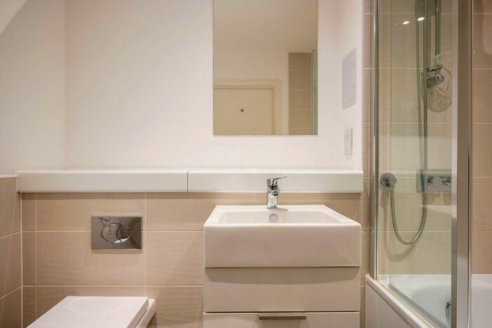 2 Bedroom Flat To Rent In The Wullcomb, Highcross Street, , Furnished, LE1