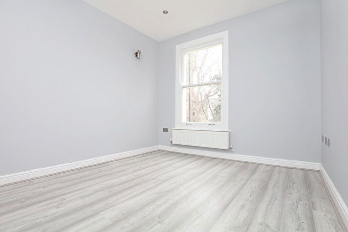 Studio To Rent In Hargrave Park, London, N19