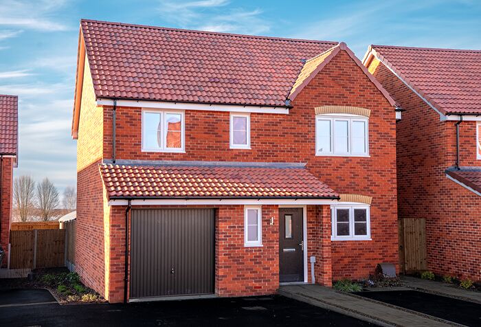 4 Bedroom Detached House For Sale In Tillett Way, Norwich, NR13