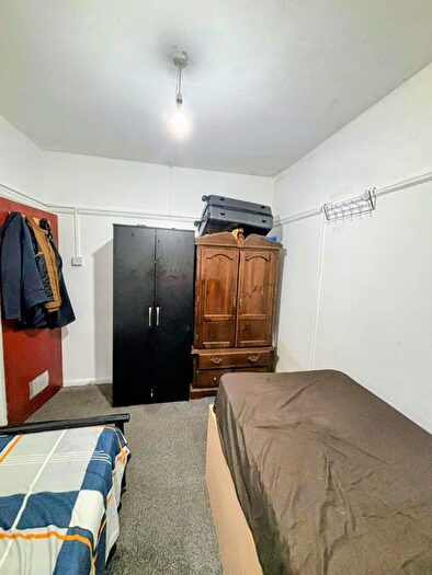 2 Bedroom Flat To Rent In Western Road, Southall, UB2