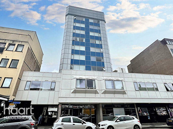 1 Bedroom Apartment For Sale In High Street, Slough, SL1