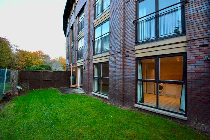 3 Bedroom Flat To Rent In Huntley Crescent, Milton Keynes, MK9