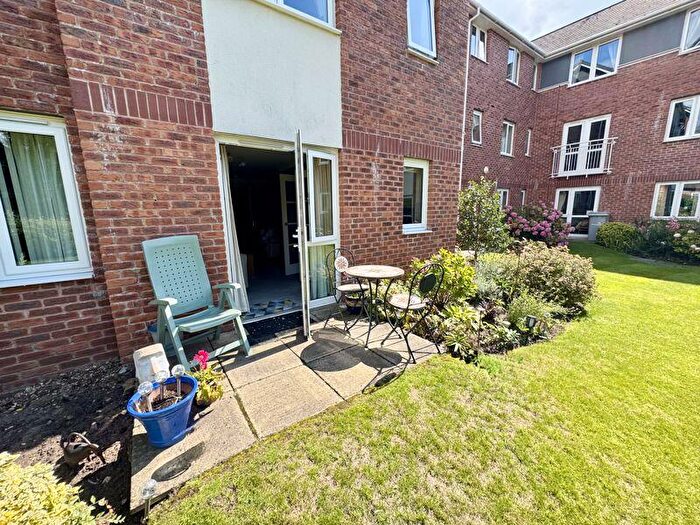 1 Bedroom Retirement Property For Sale In Chester Road, Holmes Chapel, CW4