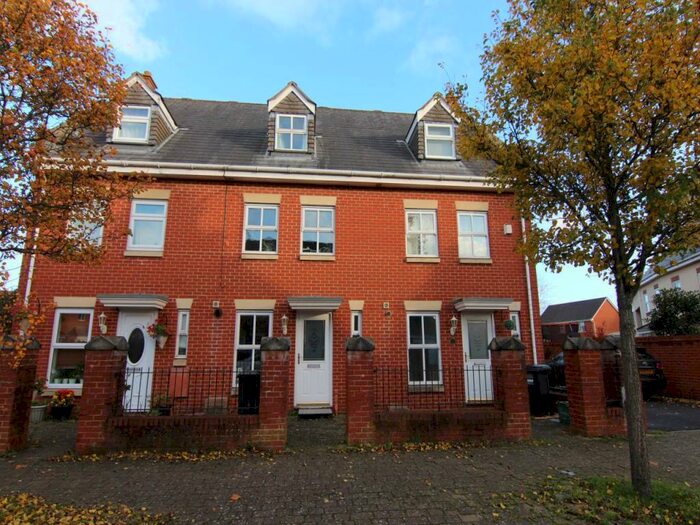 3 Bedroom Town House To Rent In Vale Mill Way, Weston Village, Weston-super-Mare, BS24
