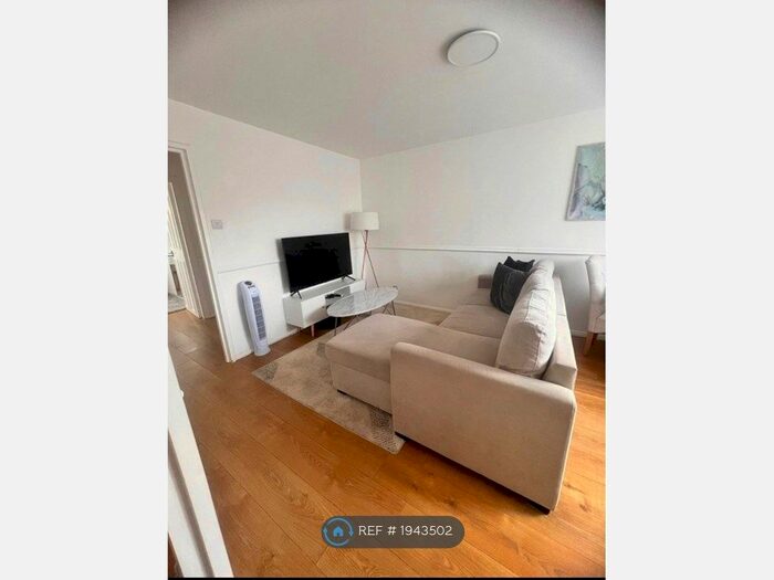 1 Bedroom Flat To Rent In John Williams Close, London, SE14