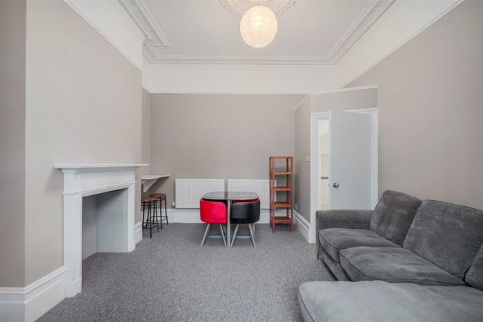 2 Bedroom Flat To Rent In Lady Margaret Road, Tufnell Park, N19