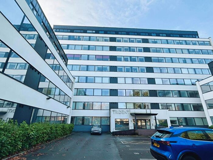 2 Bedroom Flat For Sale In Ashton Lane, Sale, Greater Manchester, M33