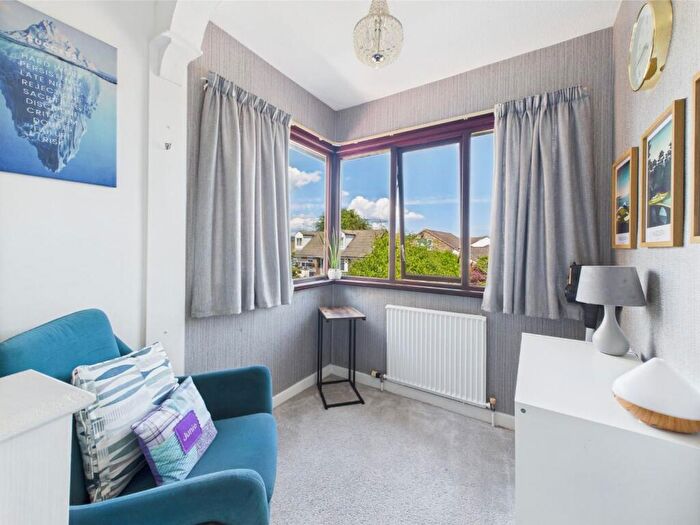 4 Bedroom Detached House For Sale In Grange Park Road, Bingley, BD16
