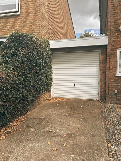 Studio To Rent In Sandycombe Road, Kew, TW9