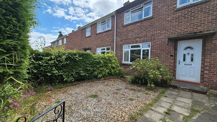 4 Bedroom Semi-Detached House To Rent In Clive Road, Lincoln, LN6