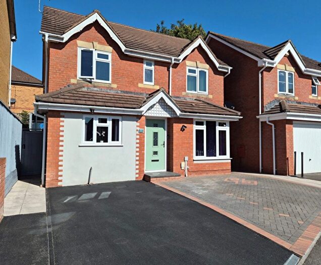 4 Bedroom Detached House For Sale In Akeman Close, Yeovil, Somerset, BA21