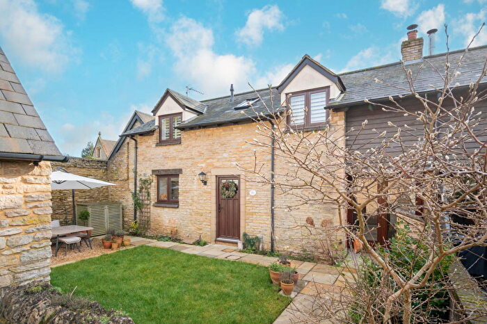 3 Bedroom Barn Conversion For Sale In Garden Cottage, Butts Close, Aynho, OX17