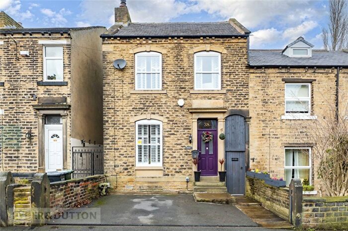 2 Bedroom Semi Detached House For Sale In Woodside Road, Beaumont Park, Huddersfield, West Yorkshire, HD4