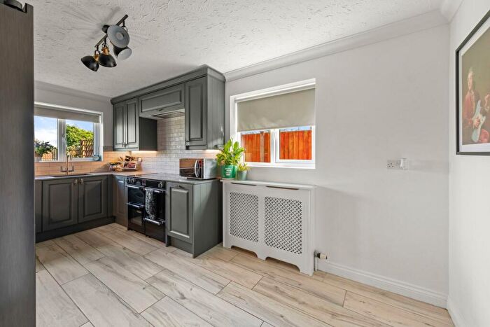 4 Bedroom Detached House For Sale In Paddock View, Stickford, PE22
