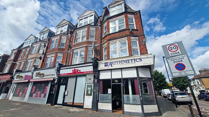 1 Bedroom Flat To Rent In High Road, Wood Green, London, N22