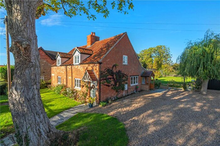 4 Bedroom Detached House For Sale In Church Lane, Kirkby-la-Thorpe, Sleaford, Lincolnshire, NG34