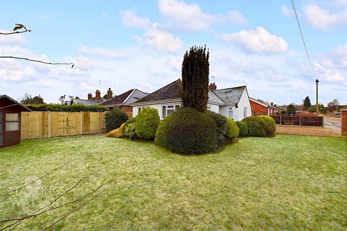 2 Bedroom Detached Bungalow For Sale In Marshall Close, Costessey, Norwich, NR5